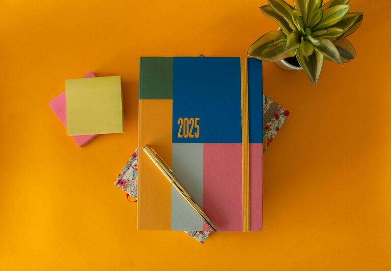 Simple Ways to Personalize Your Workspace for Greater Comfort